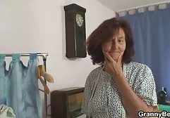 2 نداء الثور موقع الجنس عربي الأسود و الهيروين