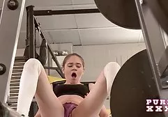 هذه الفتاة في سن سكس جنس عربي جديد المراهقة