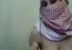 الإيمان لوكا كبيرة الثدي أفلام جنس عربى